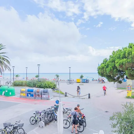 Apartman 213b - Casa Panorama Marino - A Pochi Passi Dalla Di Riva, Vista Mare Fino A Portofino